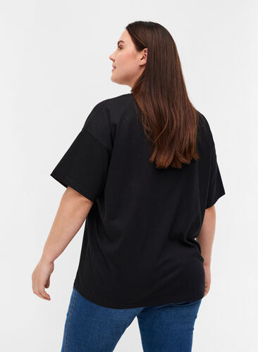 Kortermet T-skjorte i bomull, Black, Model image number 1