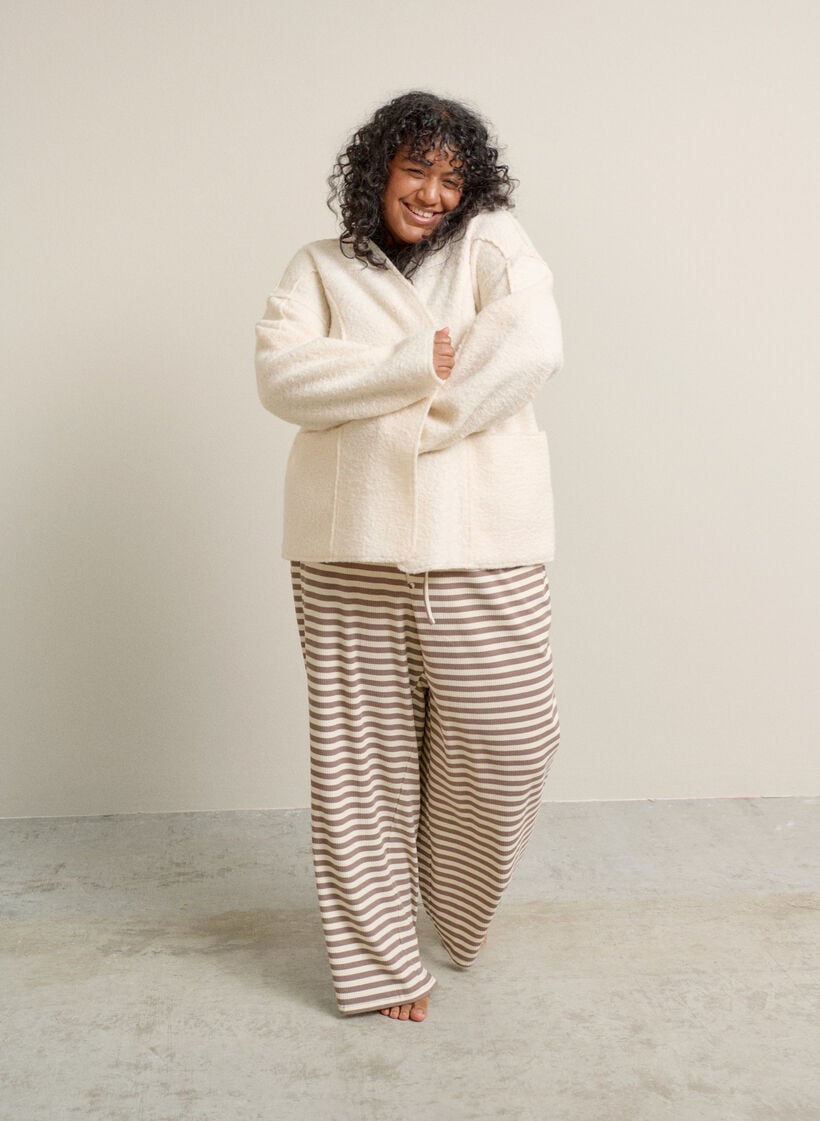 Stripete pyjamasbukser med h&oslash;y midje og vide ben, Beige, Image image number 0