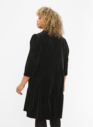 Velurkjole med rysjekrage og trekvartlange ermer, Black, Model image number 1