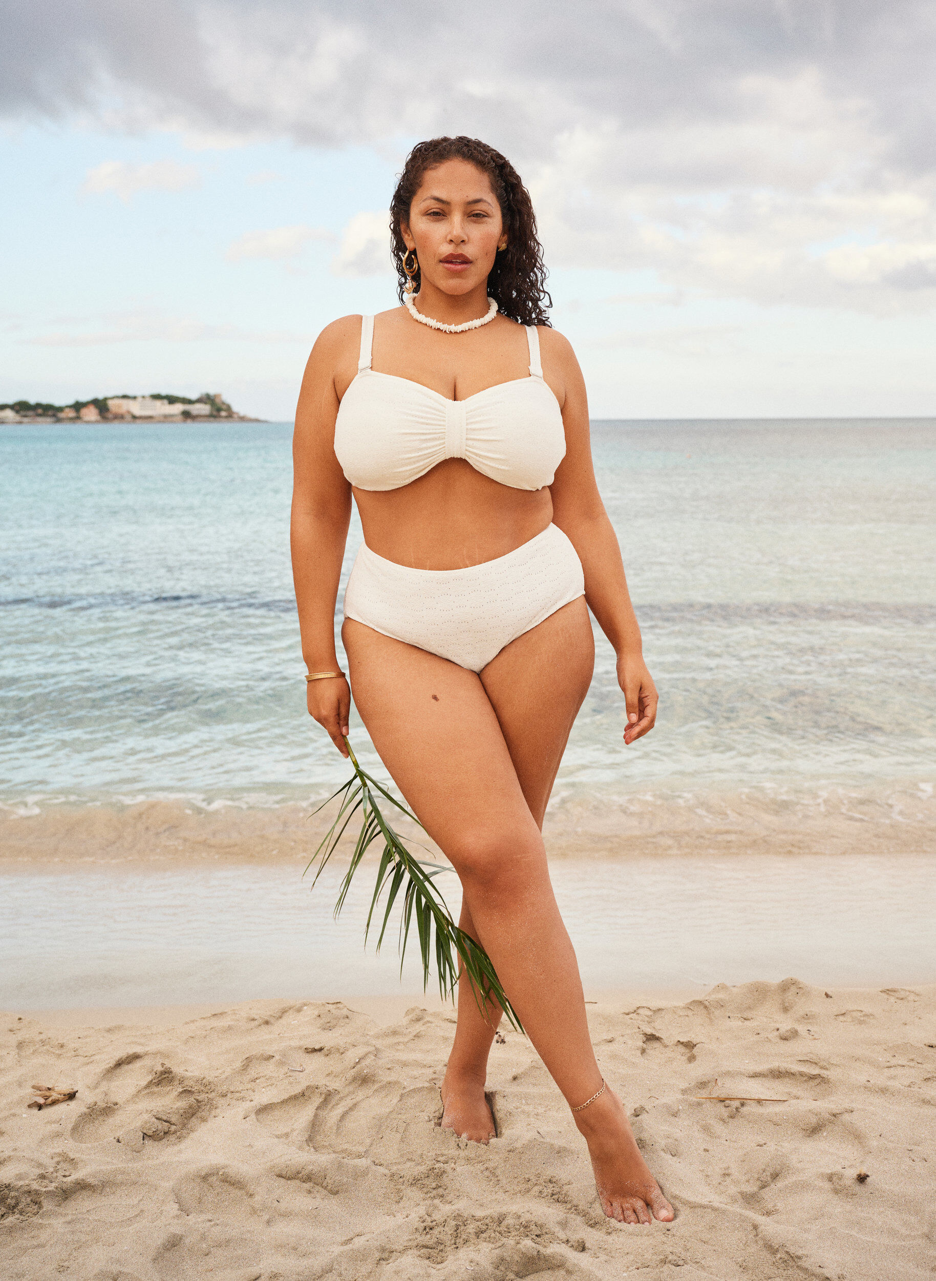 Zizzi Bikinitruse med teksturert m&oslash;nster og regular waist, Hvit, Image image number 0