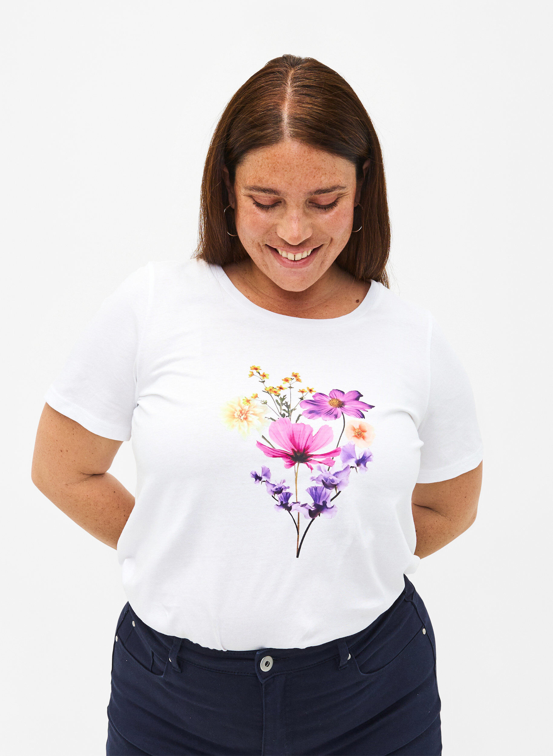 Zizzi T-skjorter med blomstermotiv, Bright W. w. Flower, Model image number 0