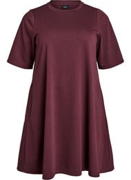 Knelang jerseykjole med lommer og A-fasong, Fudge