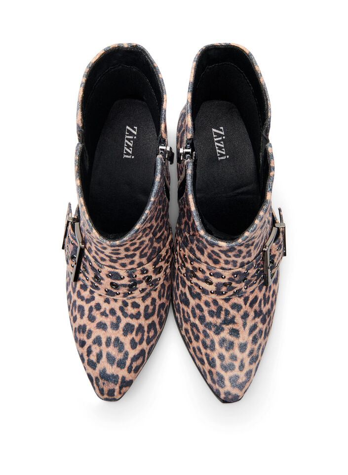 Wide fit - Leopard-mønstret ankelstøvel med spenne og nagler, Leopard AOP, Packshot