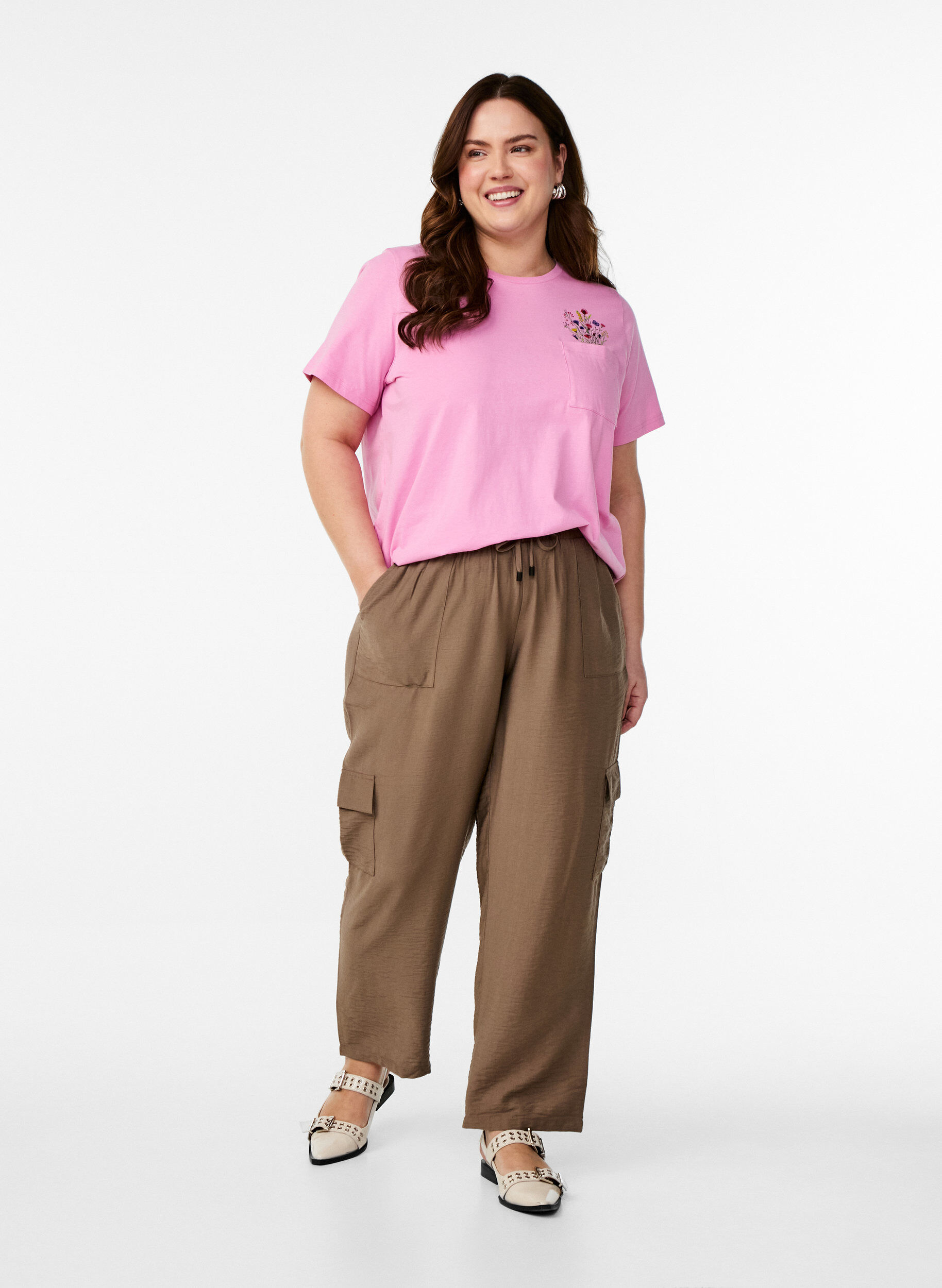 Zizzi T-skjorte med brystlomme, Rosa, Model image number 1