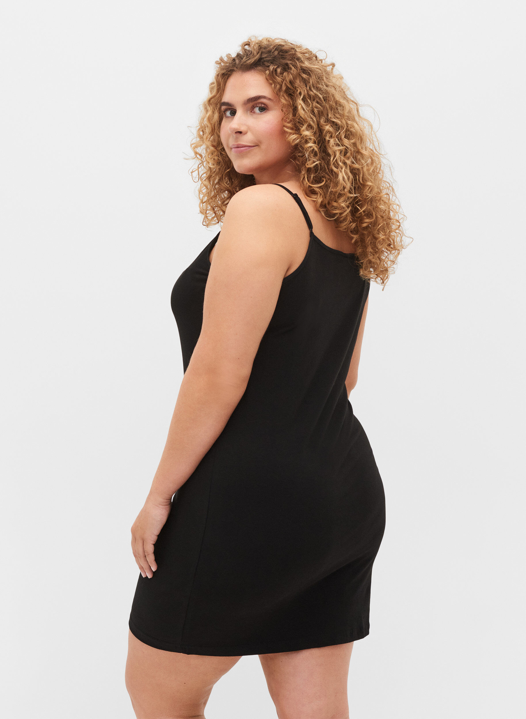 ZizziLang basistopp i bomull, Svart, Model image number 2