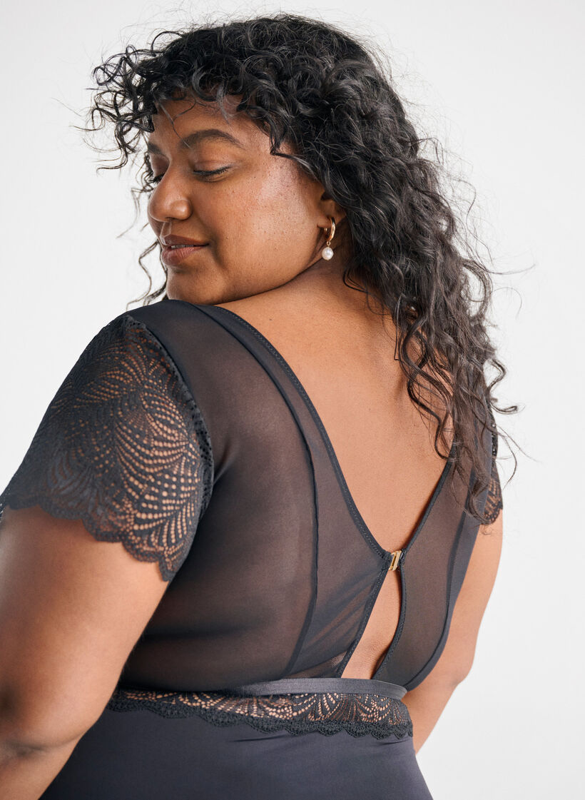 Body med blonder og korte ermer, Svart, Image image number 0