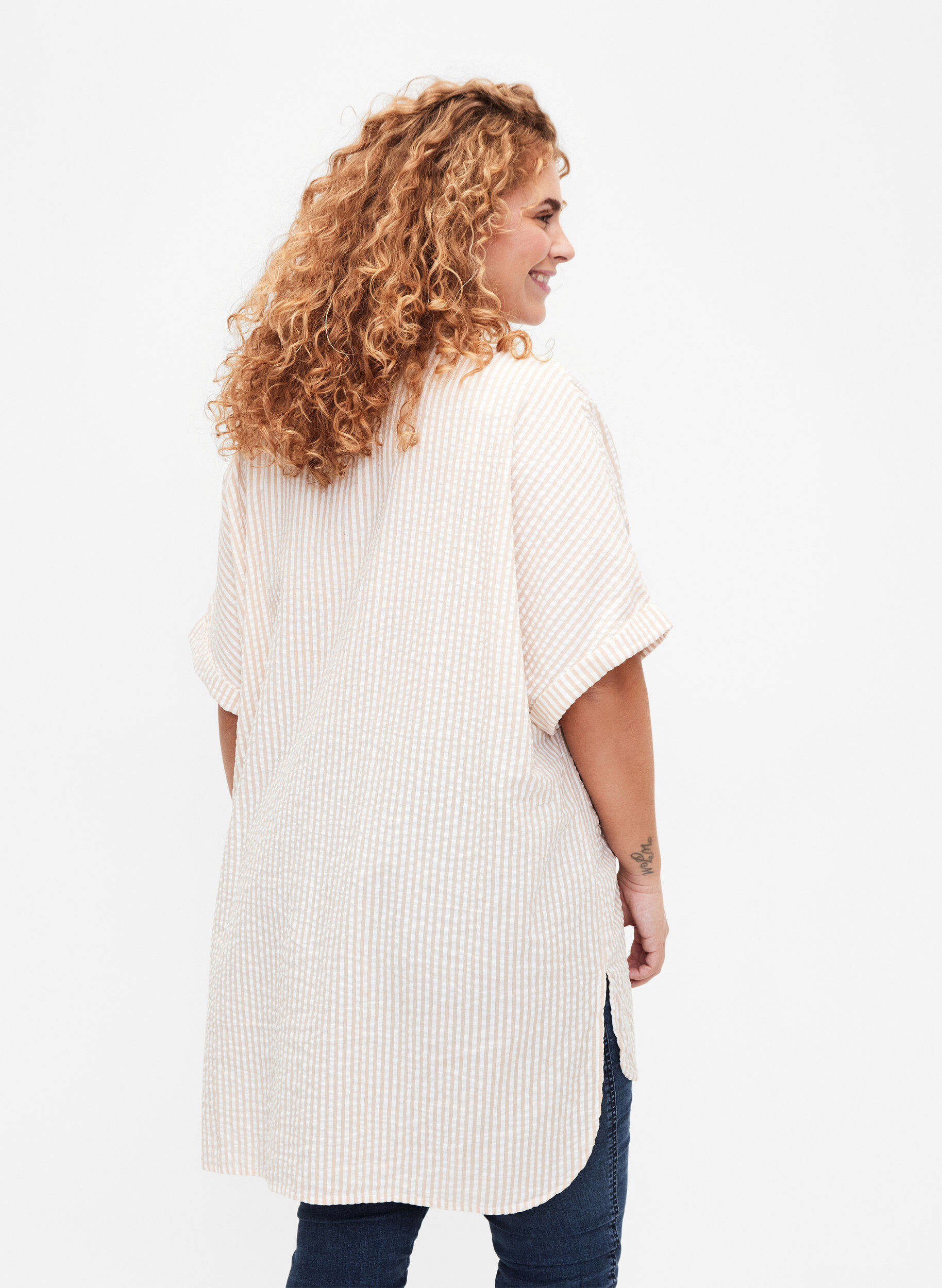 Zizzi Stripete skjorte med brystlommer, Natrual/S. Stripe, Model image number 1