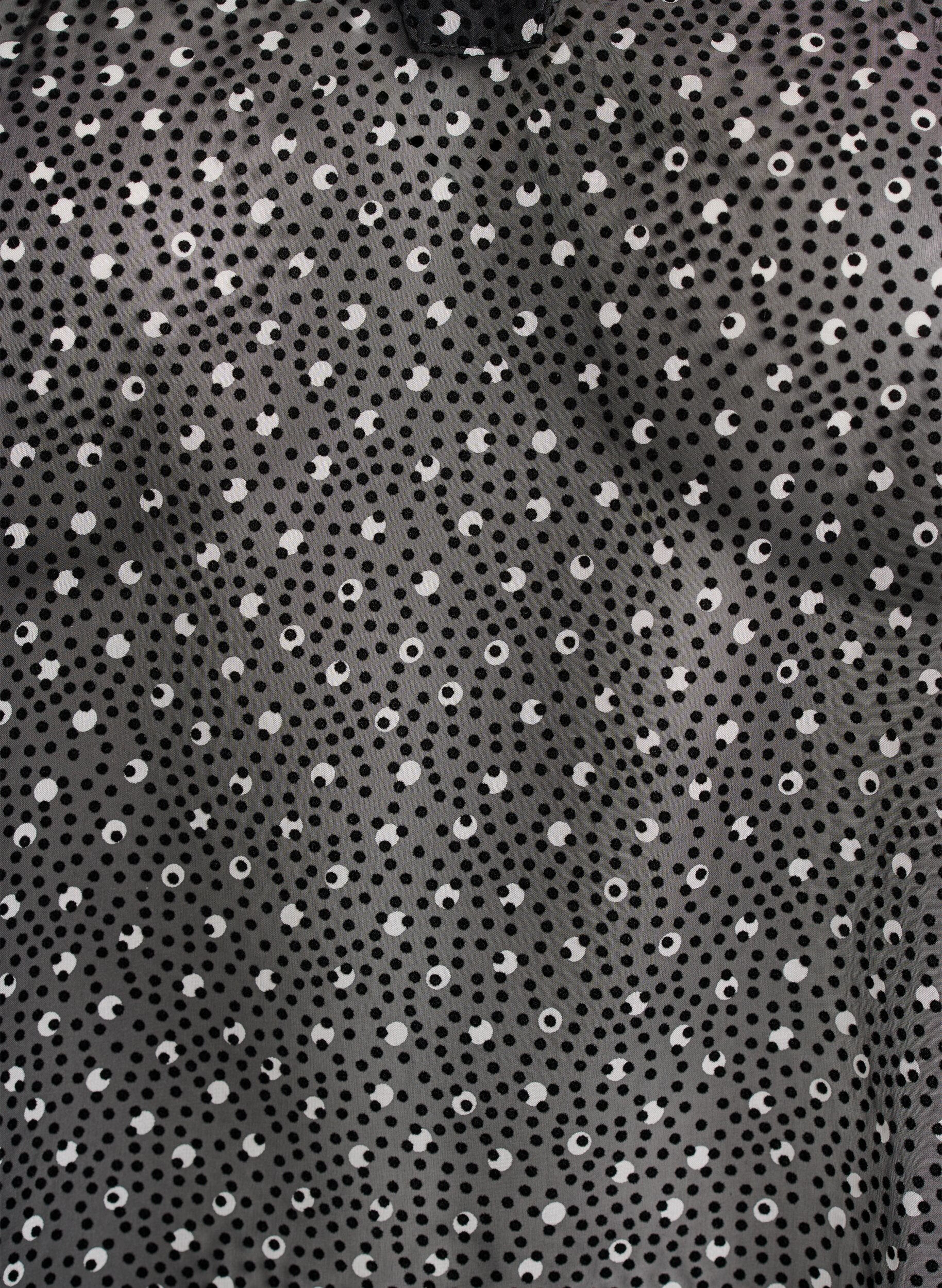 Zizzi Chiffontunika med fl&oslash;yelsprikket m&oslash;nster, Svart, Packshot image number 2