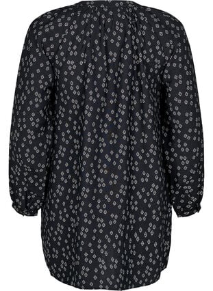 Zizzi Langermet tunika med blomstertrykk, Svart, Packshot image number 1