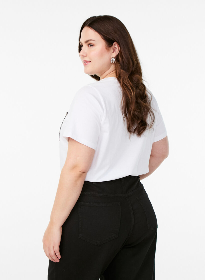 T-skjorte med brystlomme, Hvit, Model image number 2