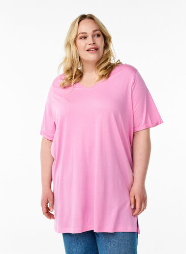 Zizzi Ensfarget oversized t-skjorte med V-hals, Rosa, Model image number 0