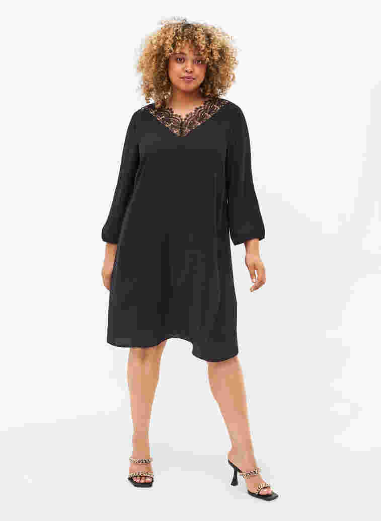 Kjole med blonder of 3/4-ermer, Black, Model image number 2