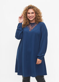 SJOKKPRIS - Kjole med blondedetaljer, Titan, Model
