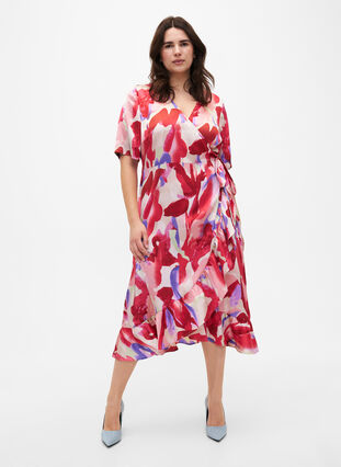 Zizzi Omslagskjole i sateng med trykk, Geranium Graphic AOP, Model image number 4