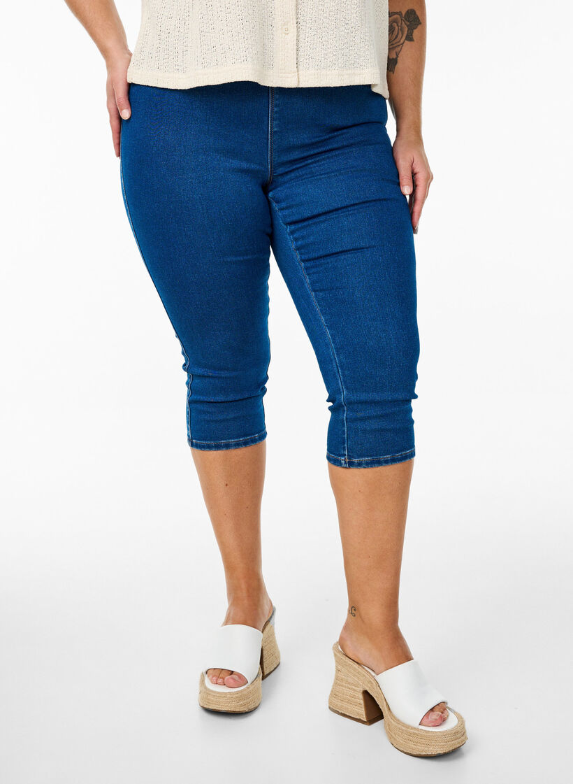 Denim-knebukser med elastisk linning, Dark Blue Denim, Model