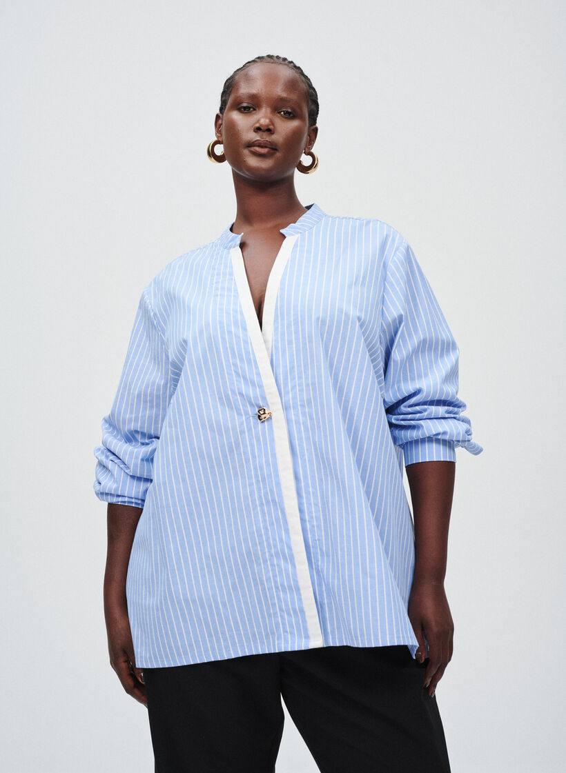 Stripete skjorte med dekorativ lukking, Light Blue Stripe , Image