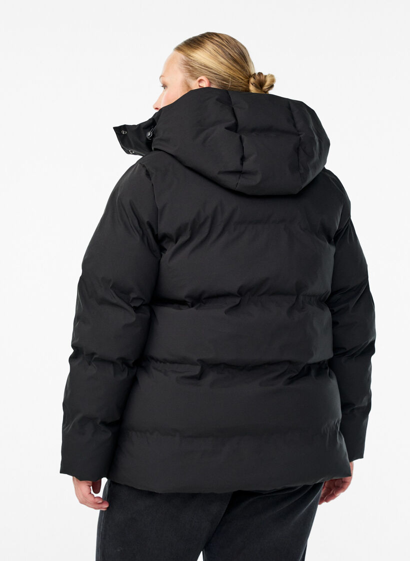 Kort pufferjakke med avtagbar hette, Svart, Model image number 2