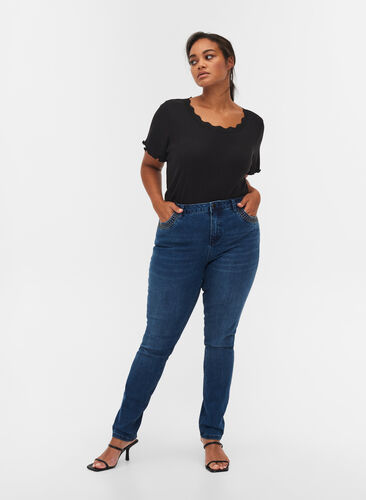 Nille jeans med høyt liv og nagler, Medium Blue denim, Model image number 0