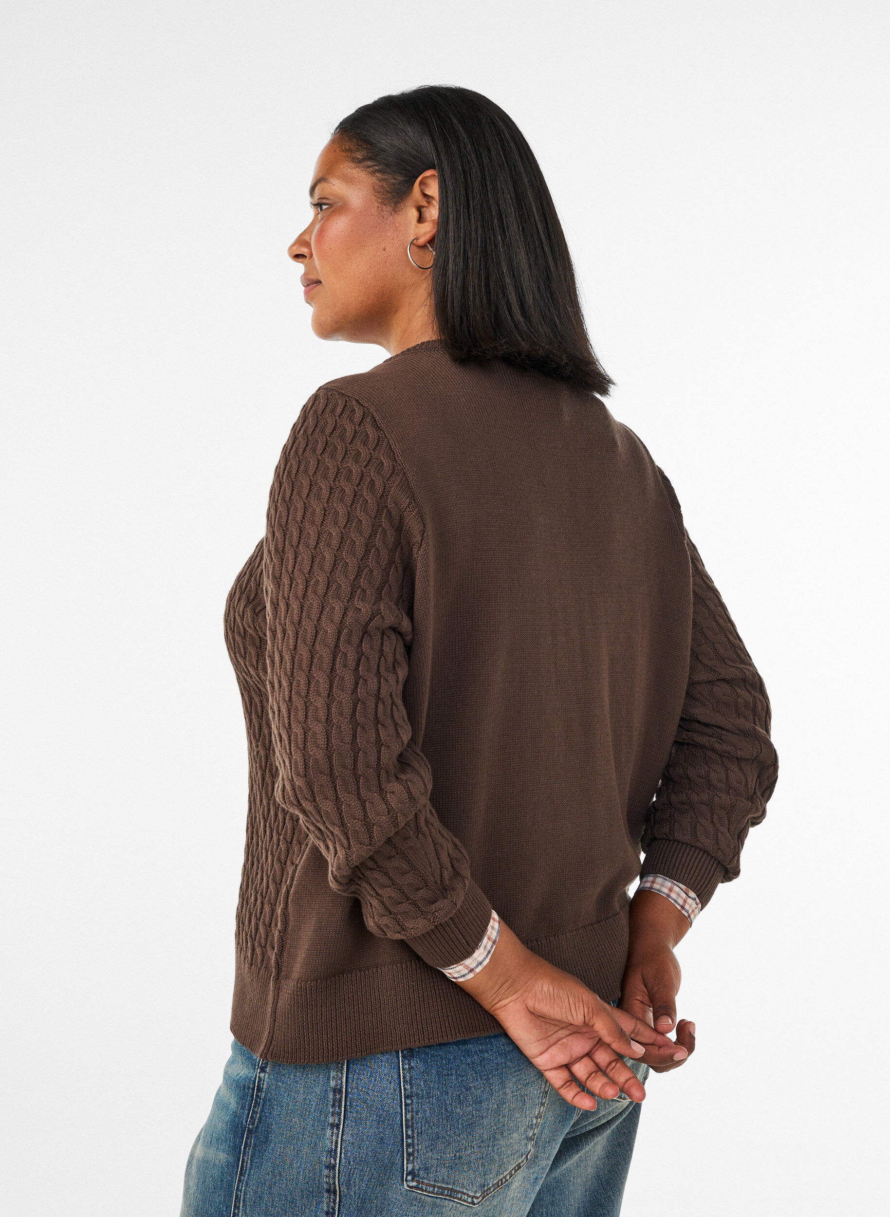 ZizziFlettestrikket cardigan med gullfargede knapper, Brun, Model image number 2