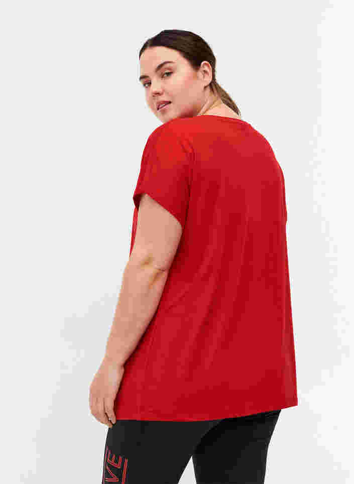 Ensfarget T-skjorte til trening, Haute Red, Model image number 1