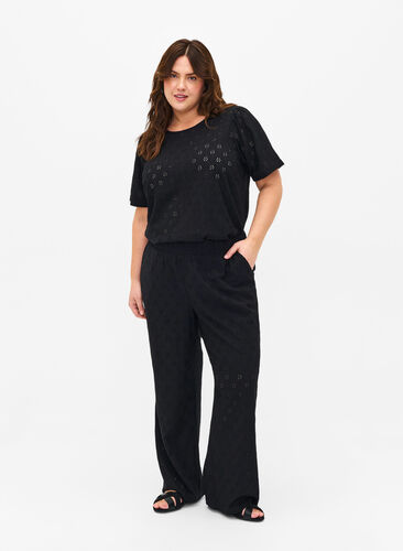 Zizzi Ledige bukser med hullmønster, Black, Model image number 0