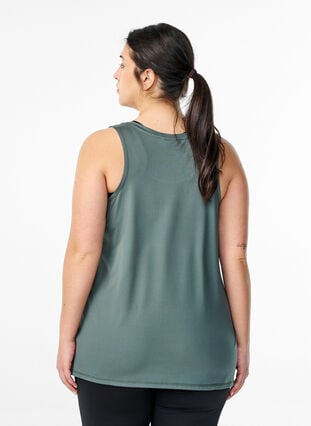 Zizzi Ensfarvet treningstopp med rund hals, Grønn, Model image number 2