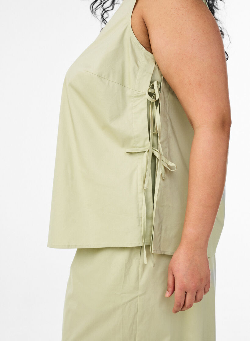 Ermel&oslash;s topp med knytedetalj p&aring; sidene, Gr&oslash;nn, Model