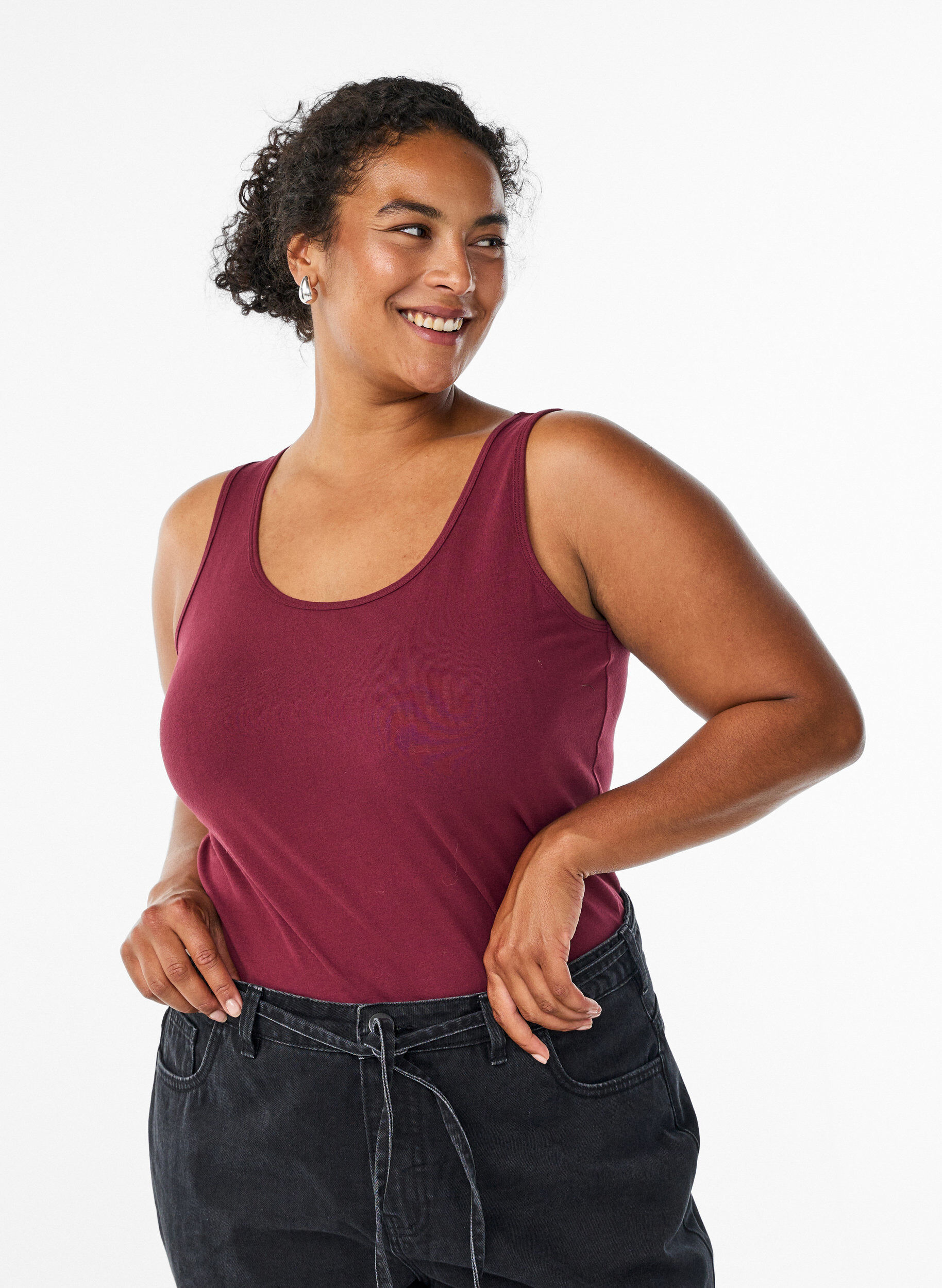 ZizziEnsfarget basic topp i bomull, M&oslash;rk Bordeaux, Model image number 0