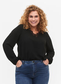 Bluse med v-hals og blondekant, Black, Model