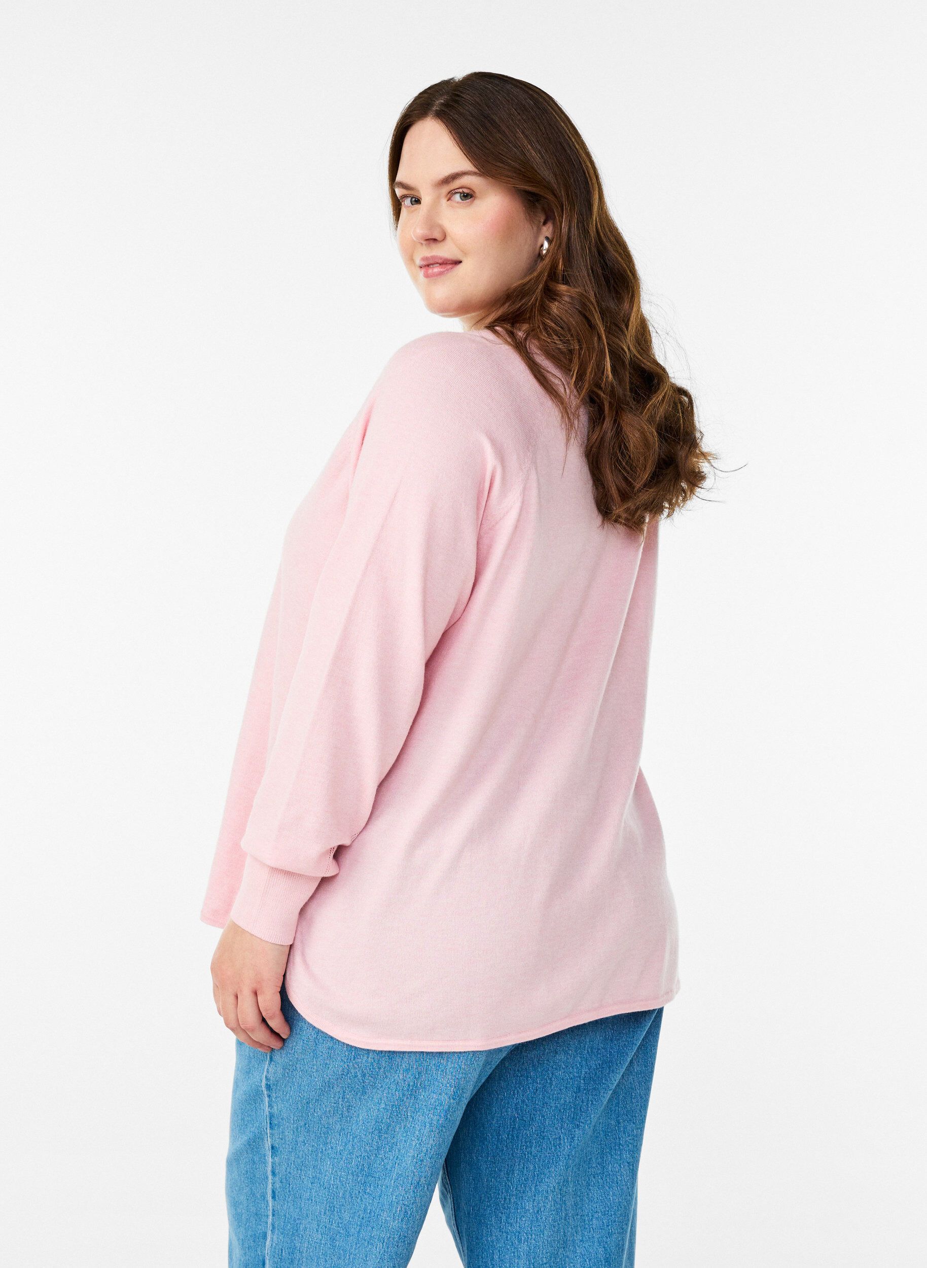 Zizzi Finstrikket bluse med V-hals og detalj foran, Rosa, Model image number 2