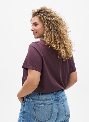 Zizzi Bomulls-T-skjorte med fronttrykk, Fudge w. EYE, Model image number 1
