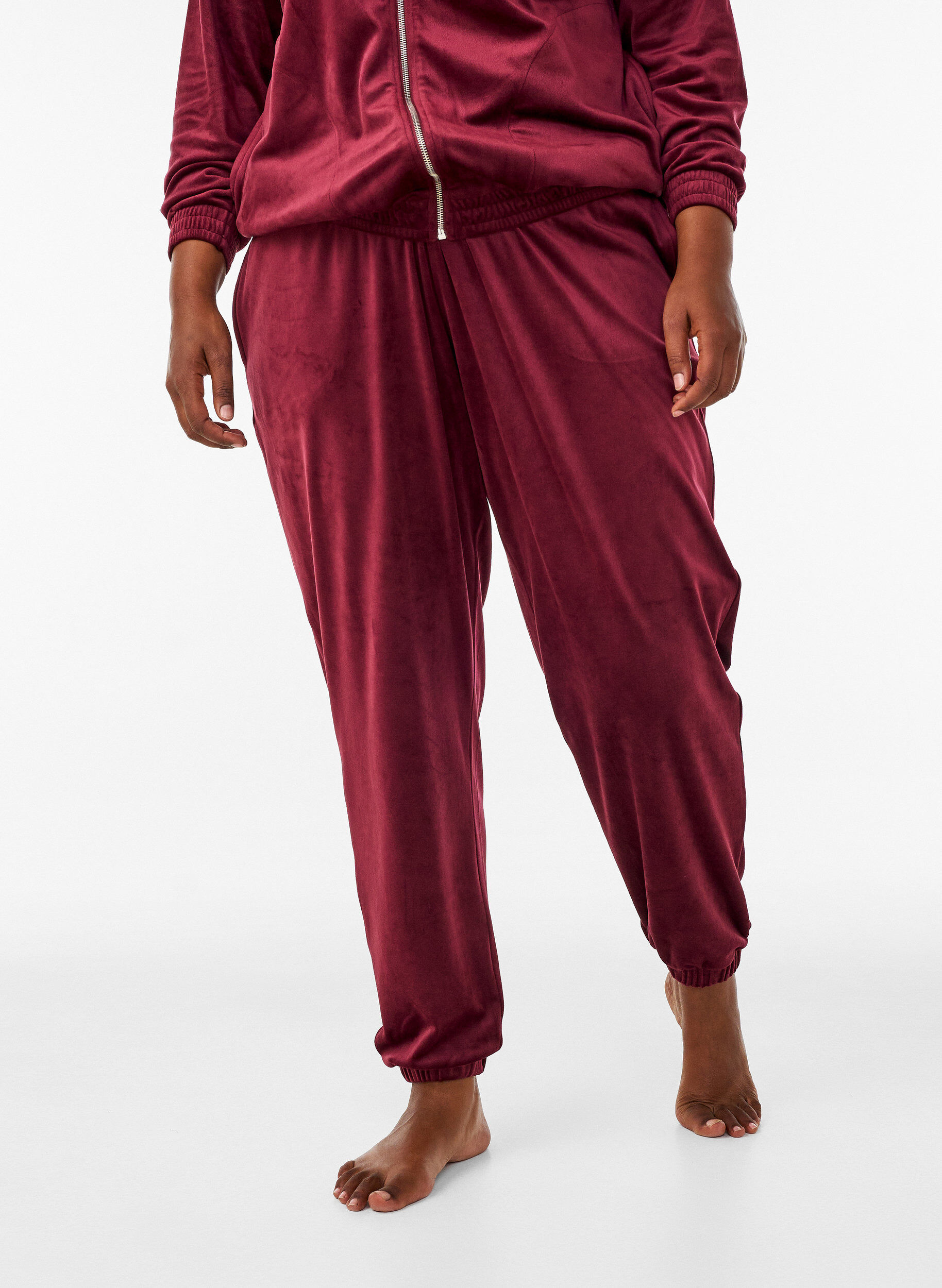 ZizziLoose fit velourbukser, R&oslash;d, Model image number 2
