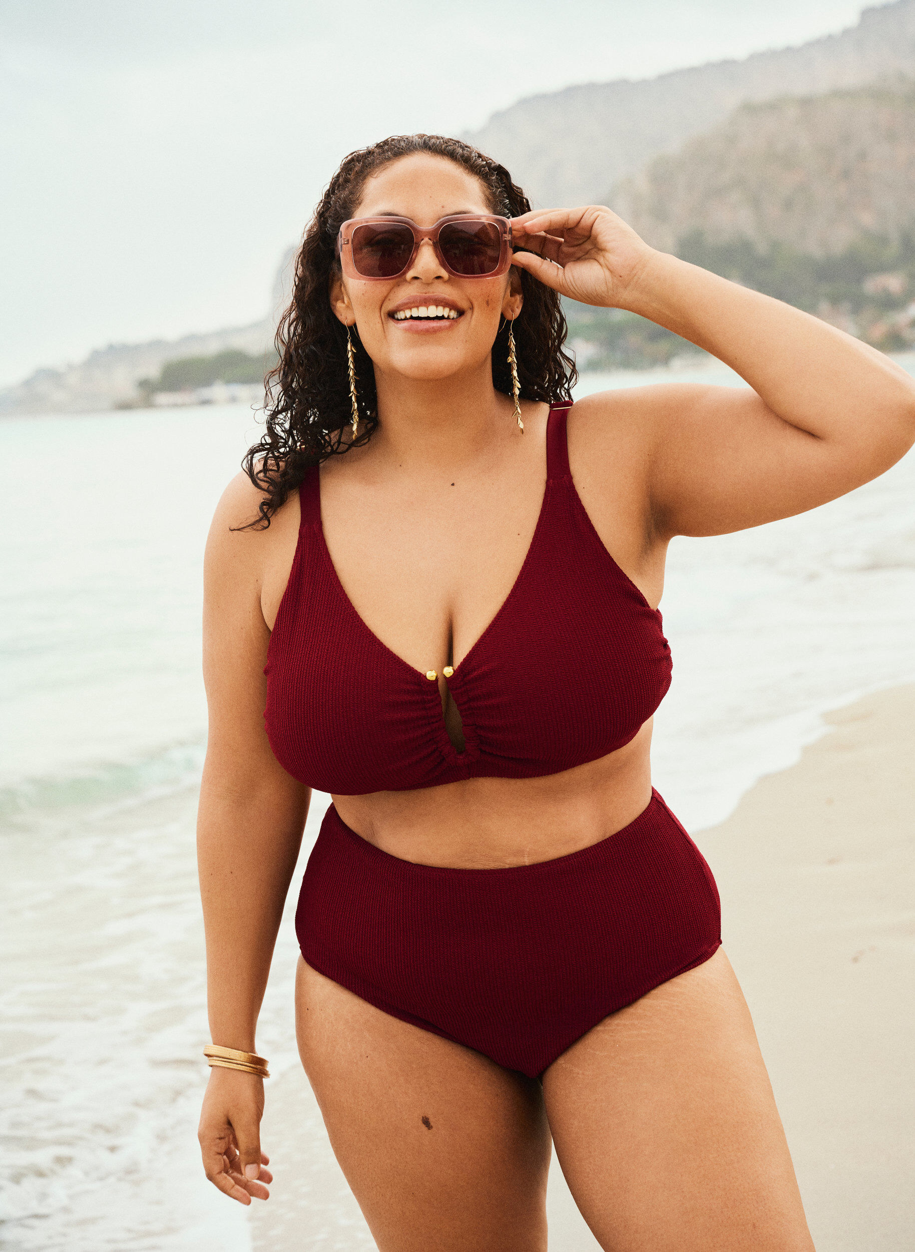 Zizzi Bikinitruser med h&oslash;y midje og tekstur, R&oslash;d, Image image number 0