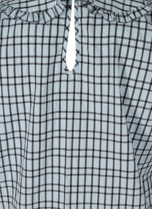 Rutete bluse med 3/4-ermer og volangkant, Light Blue Check , Packshot image number 3