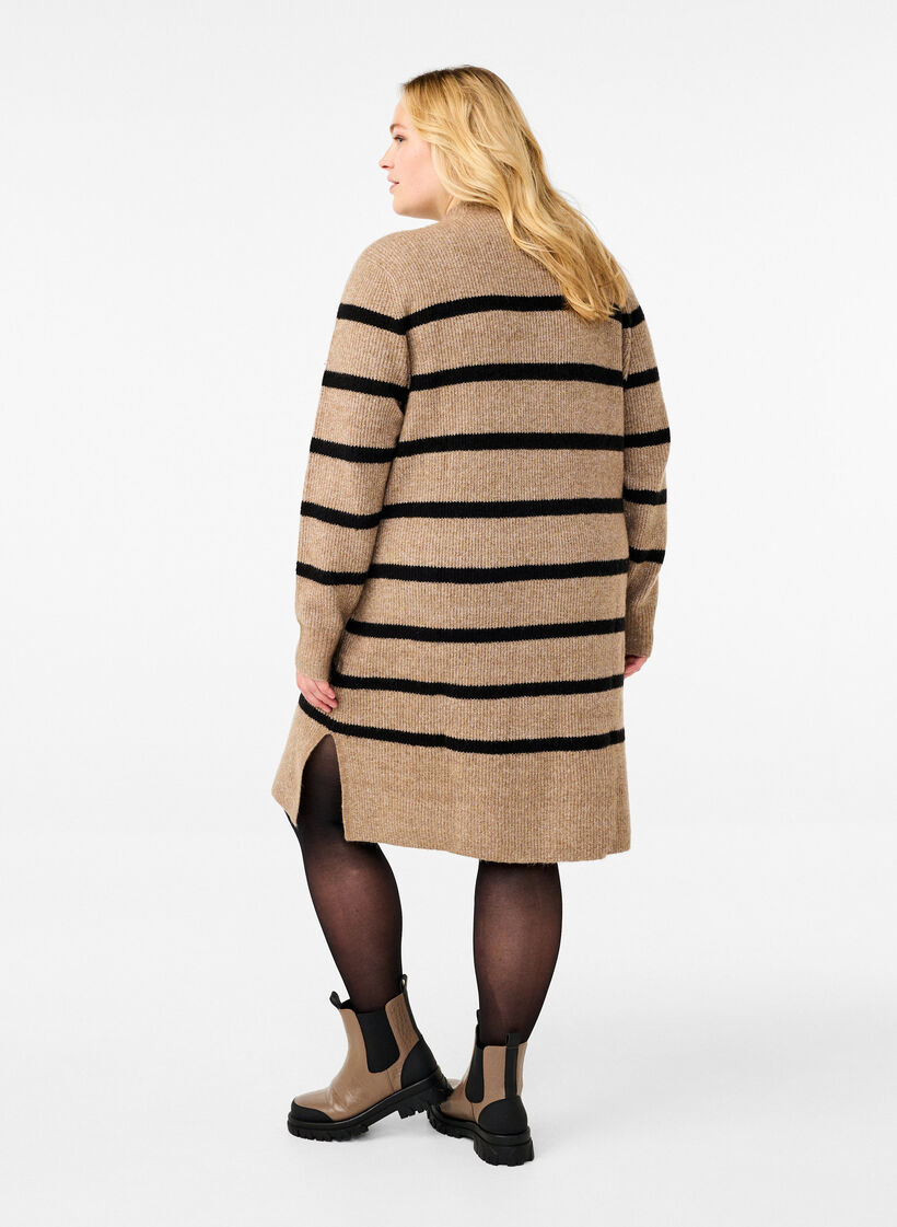 Langermet strikkekjole med striper, Desert Taupe Comb, Model image number 1