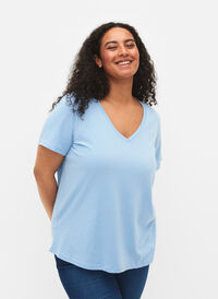 Kortermet T-skjorte med V-hals, Placid Blue, Model