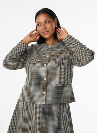 Zizzi Kort jakke med gullfargede knapper, Check brown, Model image number 0