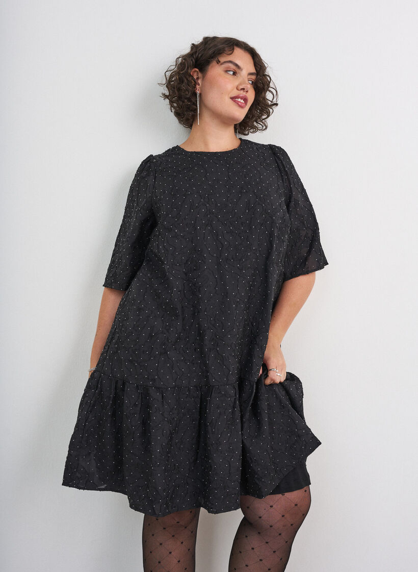 Jacquard kjole med glitrende detaljer og puff ermer, Svart, Model image number 0