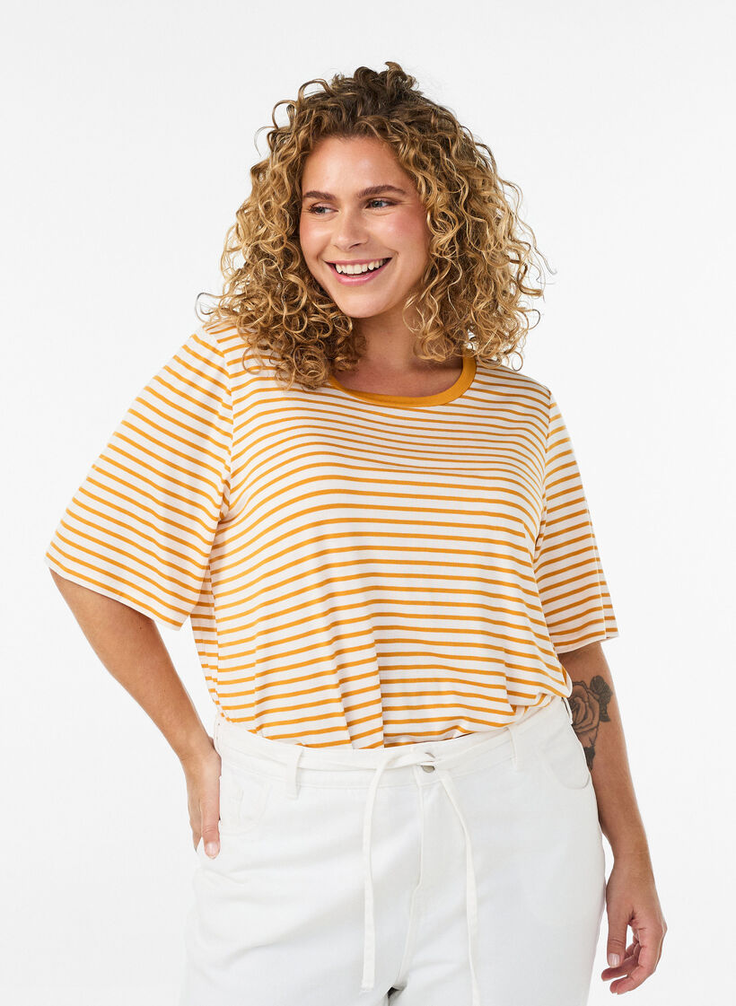 T-skjorte med TENCEL&trade; Lyocell og striper, Gul, Model image number 0