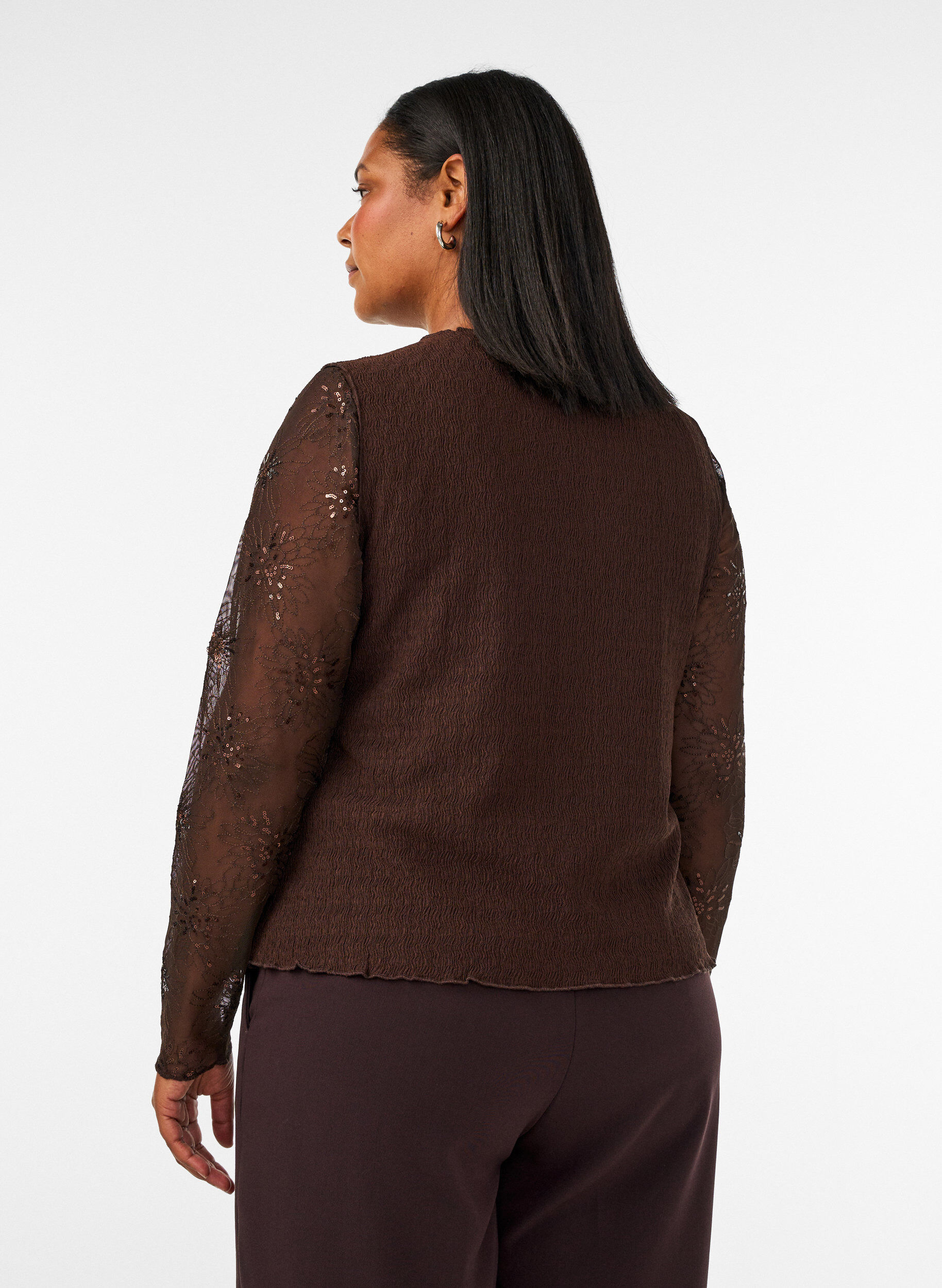 ZizziErmel&oslash;s topp med b&oslash;lget tekstur og knappelukking, Brun, Model image number 2