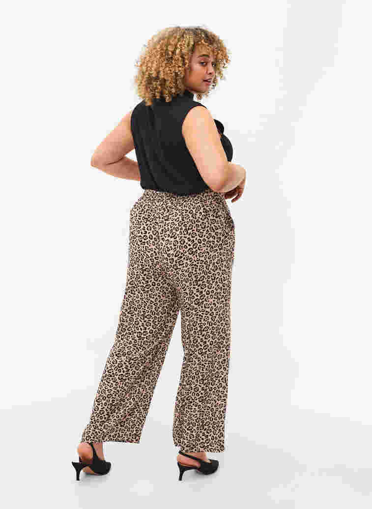Viskosebukse med leopardmønster, Leo AOP, Model