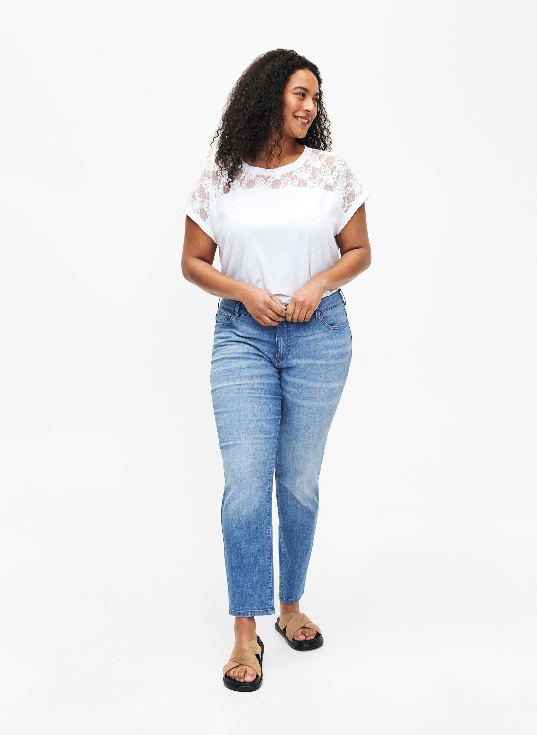 Zizzi Kortermet t-skjorte i bomull med blonder, Bright White, Model image number 1