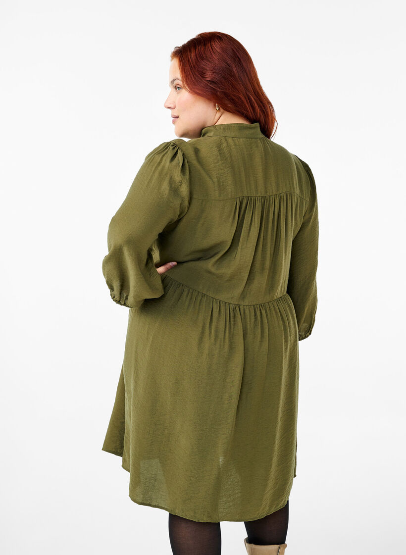 Knelang kjole med broderi og 3/4-ermer, Winter Moss, Model image number 1