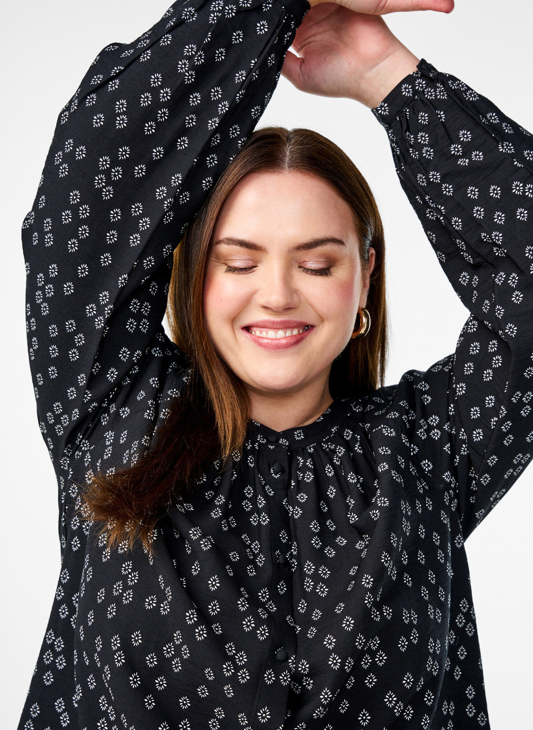 Zizzi Langermet tunika med blomstertrykk, Svart, Image image number 0