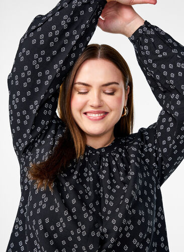 Zizzi Langermet tunika med blomstertrykk, Svart, Image image number 0