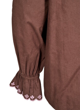 Zizzi Bluse med broderi og volangdetaljer, Brun, Packshot image number 3