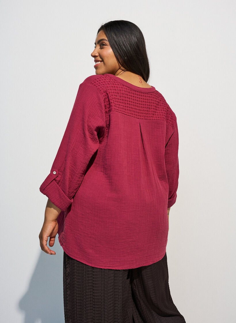 Bluse i bomullsmuslin med broderie anglaise, R&oslash;d, Model image number 2