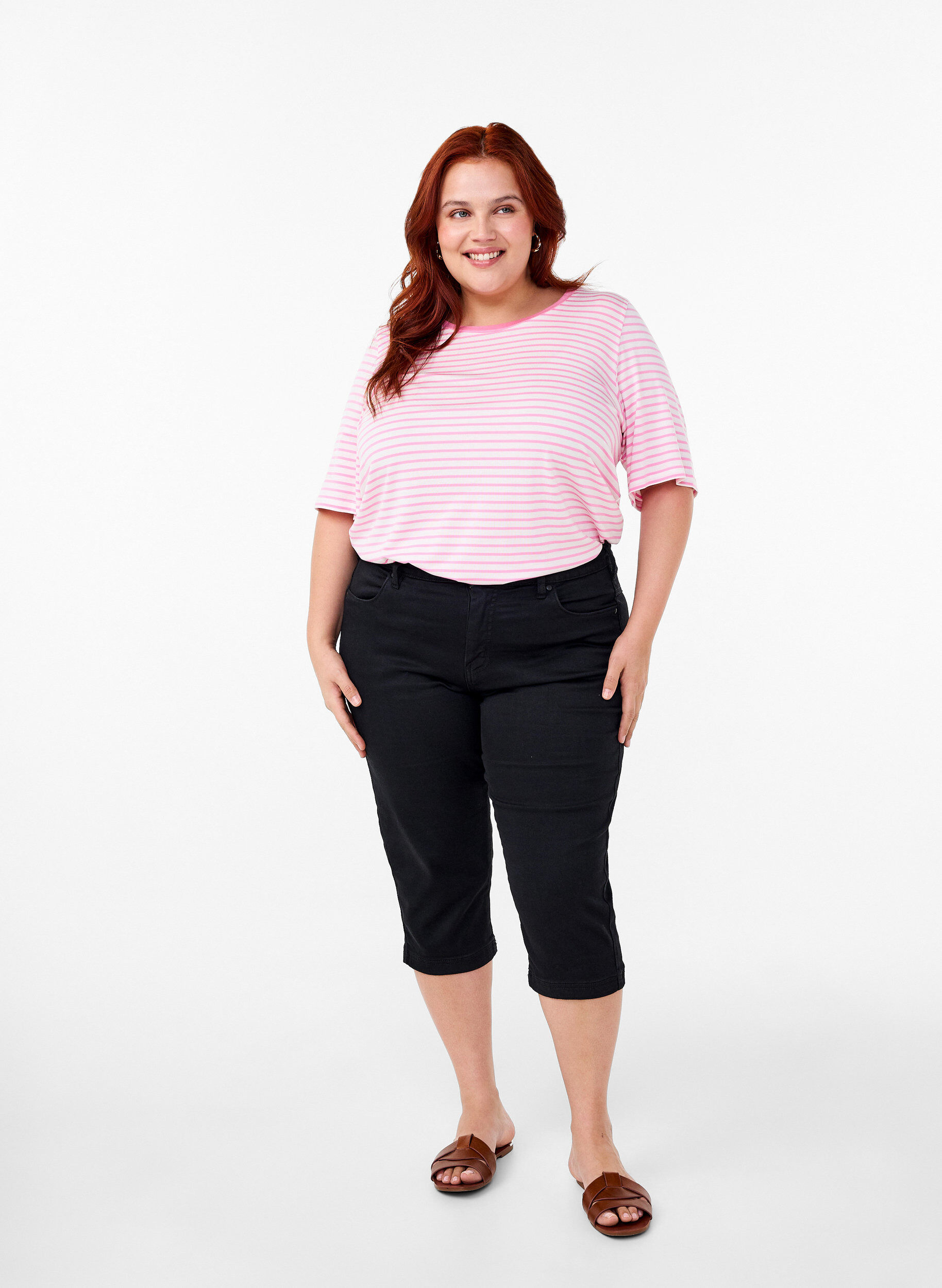 Zizzi Stripete T-skjorte i lyocell med rund hals, R&oslash;d, Model image number 1