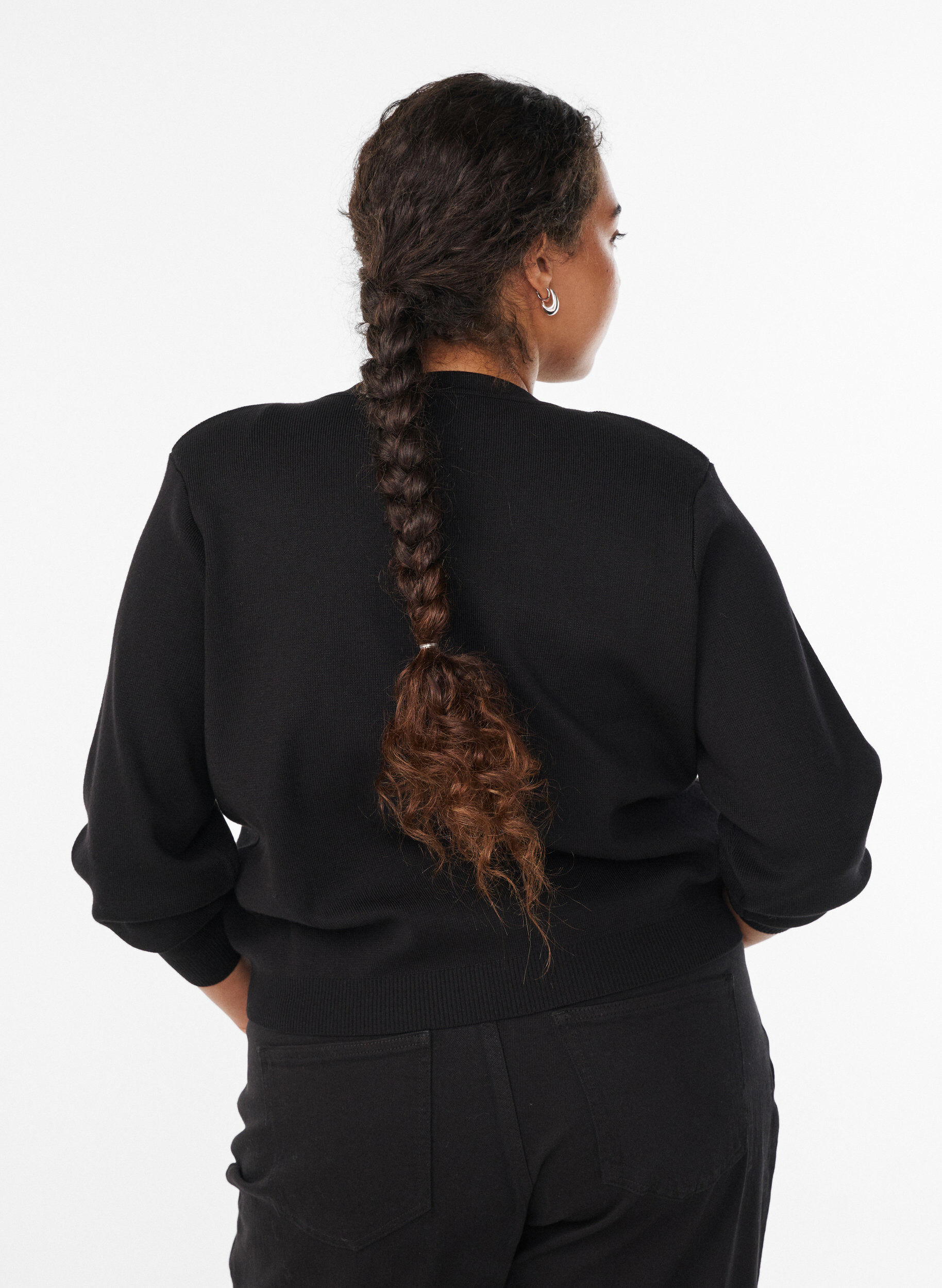 Zizzi Cardigan med dekorative gullknapper, Svart, Model image number 2