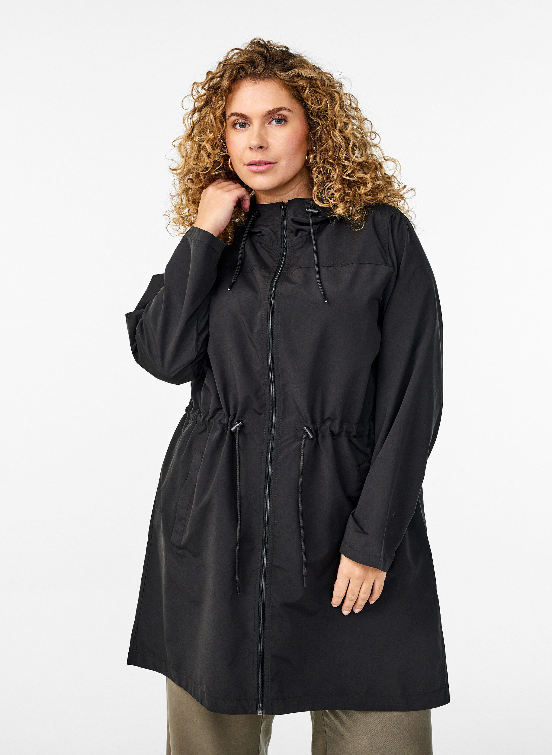 ZizziLett parkas med hette, Svart, Model image number 0